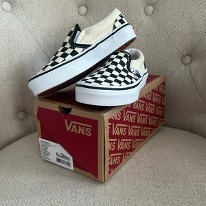 NWT NIB Kids Vans Size 11 Checkered classic slip on sneakers